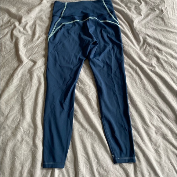 Peloton Move Seamed Legging - Picture 4 of 6